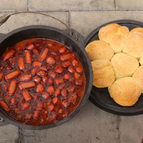 Chili and biscuits